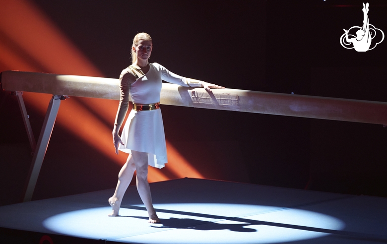 Лилия Ахаимова в номере «Герои спорта»