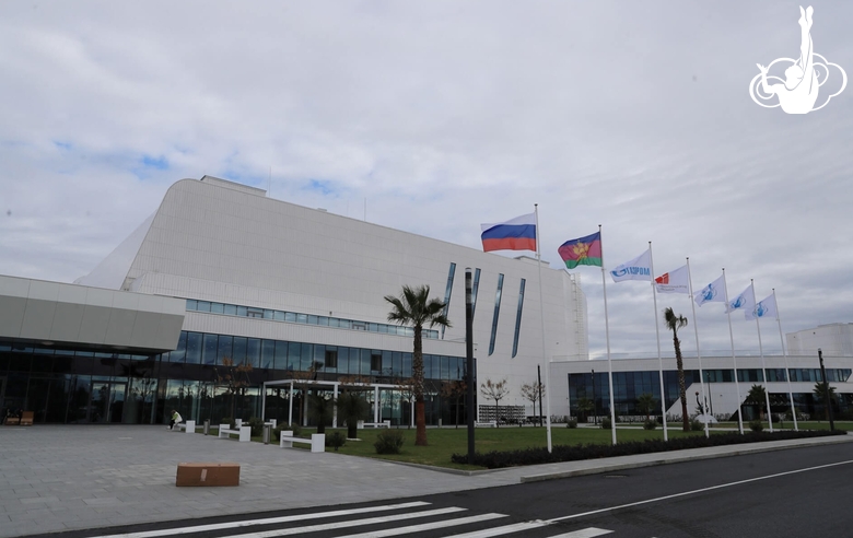 Фасад спортивного комплекса Академии