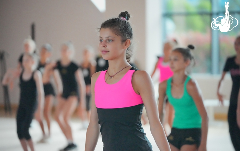 Каролина Тарасова во время мастер-класса Театра Аллы Духовой TODES