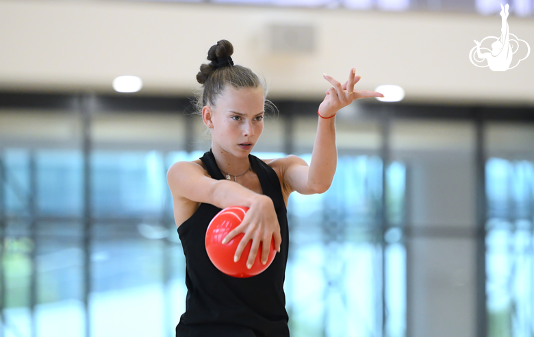 Анастасия Власенко во время восстановительных сборов в Академии