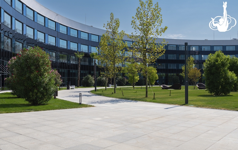 Внутренняя территория Академии