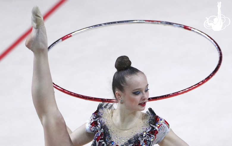 Анна Каменщикова (Белоруссия) в упражнении с обручем