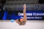 Ксения Савинова во время выполнения упражнения с мячом на всероссийском турнире «Кубок "Небесная грация"»