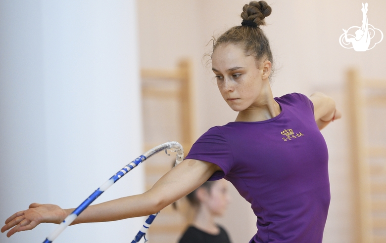 Арина Гвоздецкая на тренировке в Академии