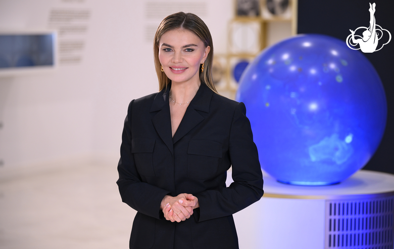 Поздравление с успешным выступлением на клубном чемпионате AEON Cup от олимпийской чемпионки Алины Кабаевой