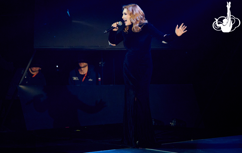 Анастасия Спиридонова в номере «Молодая гвардия»