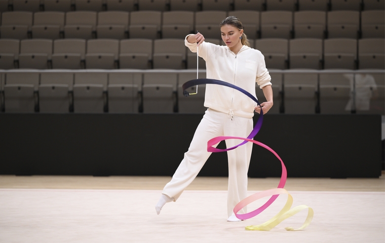 8 ноября 2024. Олимпийская чемпионка Алина Кабаева во время тренировки