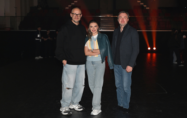 17 апреля 2025 года. Олимпийская чемпионка Алина Кабаева с Эльдаром Сайфутдиновым и режиссером фестиваля Вячеславом Кулаевым