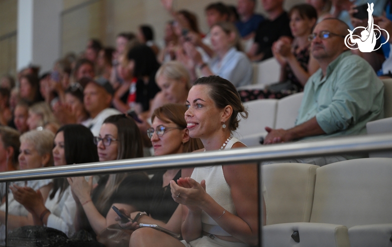 Зрители во время отчетного концерта