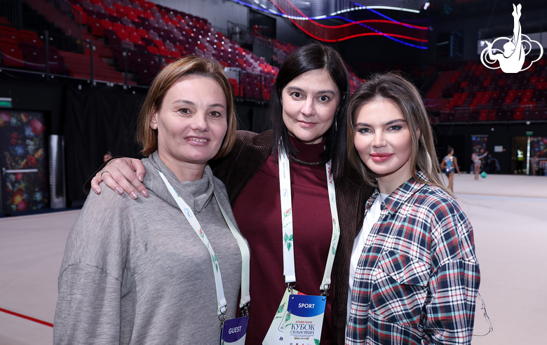 Олимпийская чемпионка Алина Кабаева — на 1-м этапе «Кубка сильнейших» в Москве