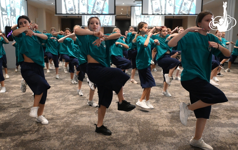 Танцоры студии танца Аллы Духовой TODES в Академии единоборств