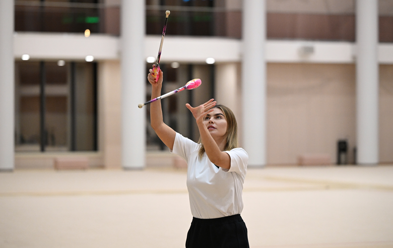 27 октября 2025 года. Олимпийская чемпионка Алина Кабаева во время тренировки в Академии