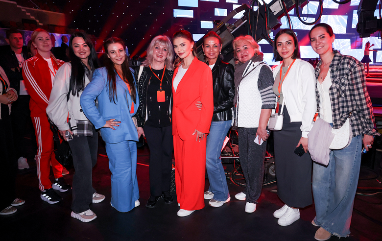 17 апреля 2025 года. Олимпийская чемпионка Алина Кабаева после генеральной репетиции фестиваля «Алина» - 2025 в Академии единоборств