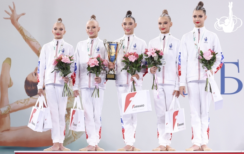 Групповички Академии во время церемонии награждения