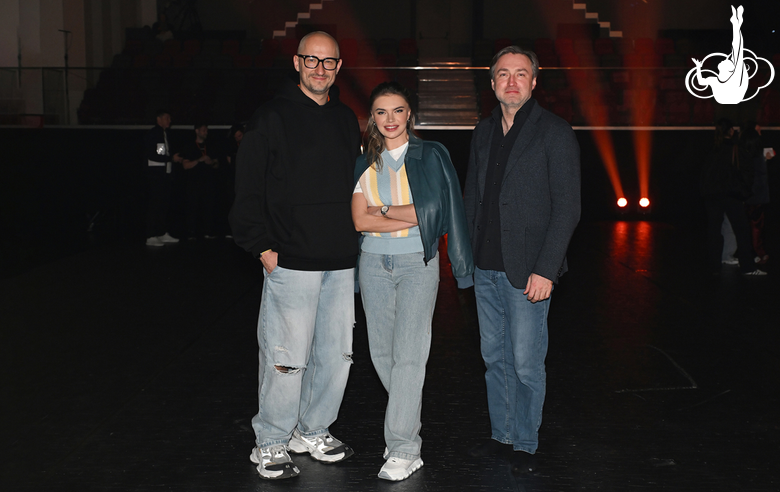 Олимпийская чемпионка Алина Кабаева с Эльдаром Сайфутдиновым и режиссером фестиваля Вячеславом Кулаевым