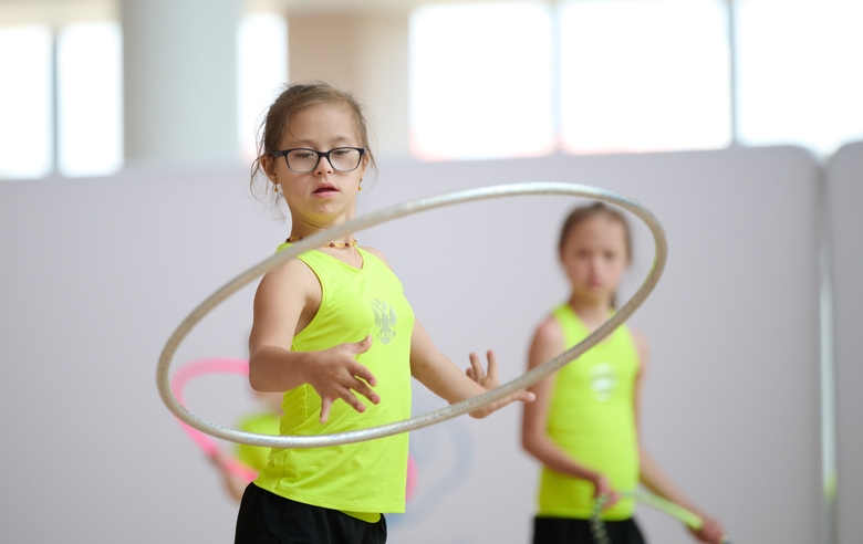 Участницы сборов во время тренировки