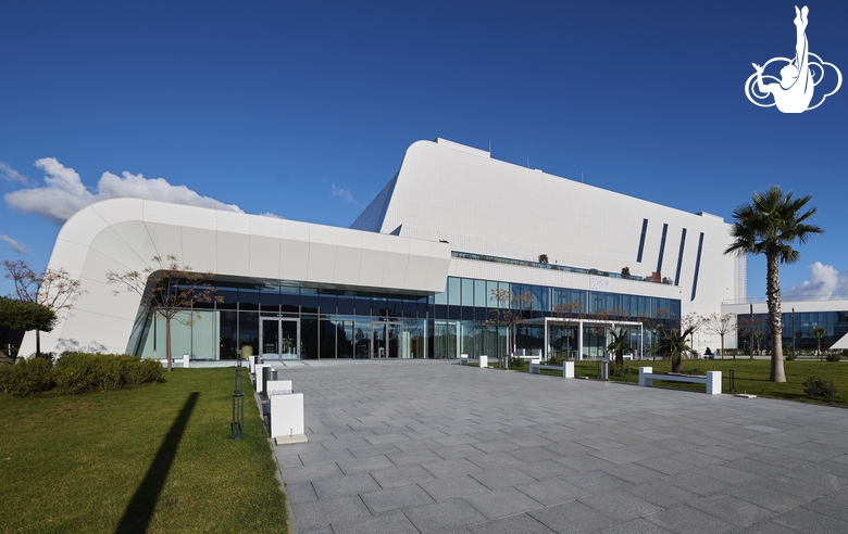 Вид на здание Академии