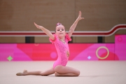 Юная гимнастка на турнире «мАлинка»