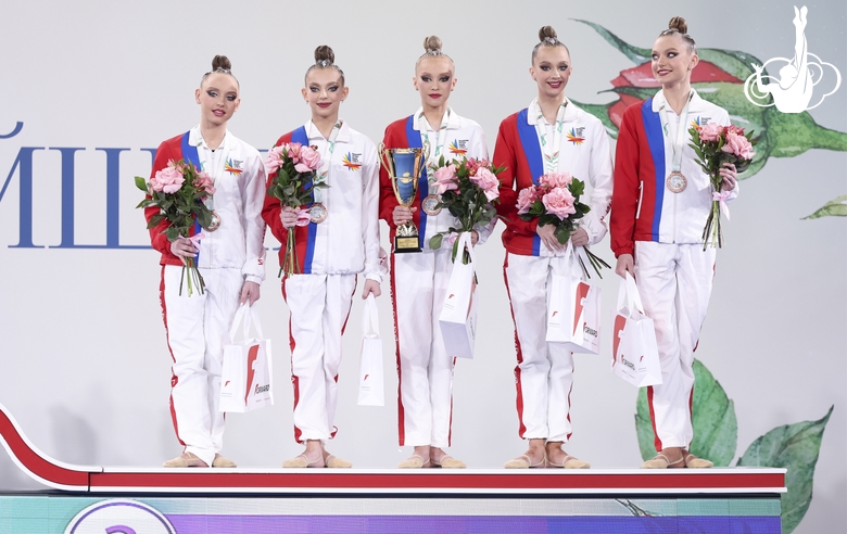 Групповички Красноярского края во время церемонии награждения