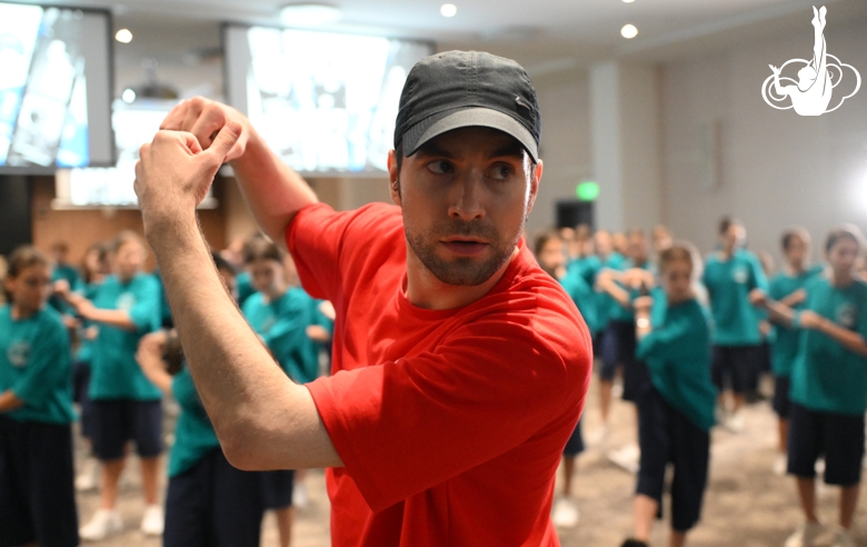 Солист Театра Аллы Духовой TODES Мартин Сцибор-Гурковский во время мастер-класса