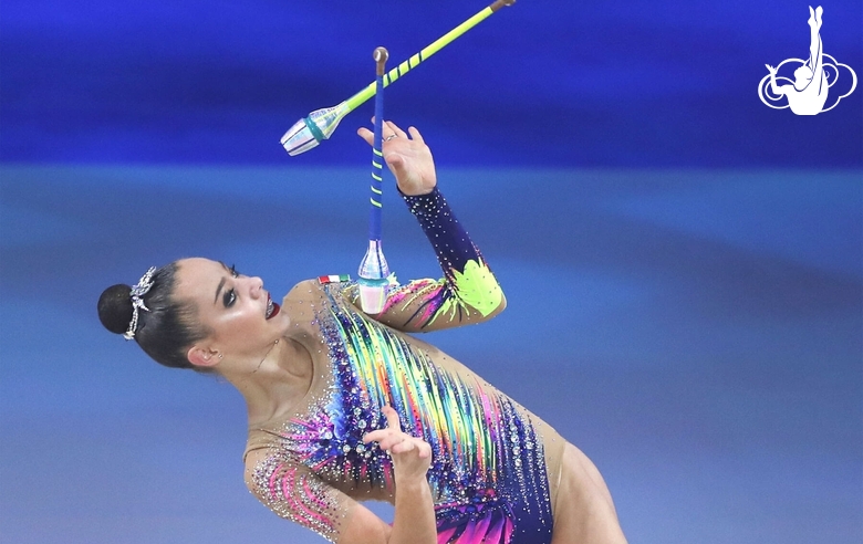 Упражнение с булавами. София Бернат (Венгрия)