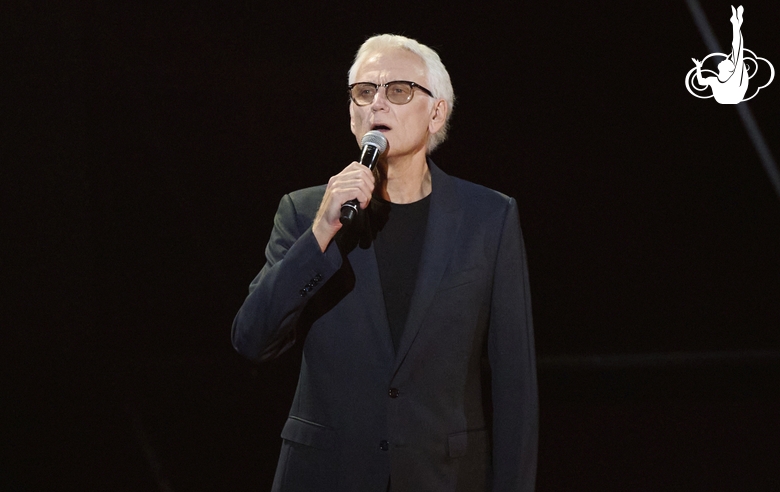 Заслуженный артист России Александр Маршал в номере «Семья».