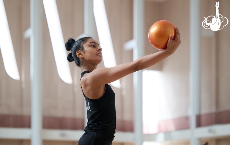 Гимнастка Кимая Карле во время тренировки