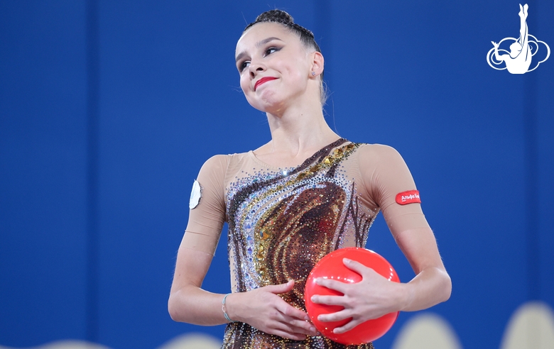 Мария Борисова после упражнения с мячом