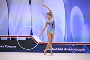 Александра Борисова во время выполнения упражнения с обручем на всероссийском турнире «Кубок "Небесная грация"»