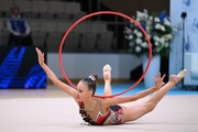 София Ли во время упражнения с обручем на всероссийском турнире «Кубок "Небесная грация"»