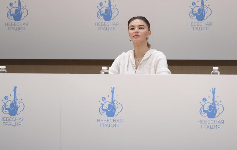 8 ноября 2024. Олимпийская чемпионка Алина Кабаева во время тренировки