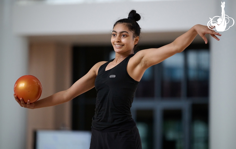 Гимнастка Кимая Карле во время тренировки