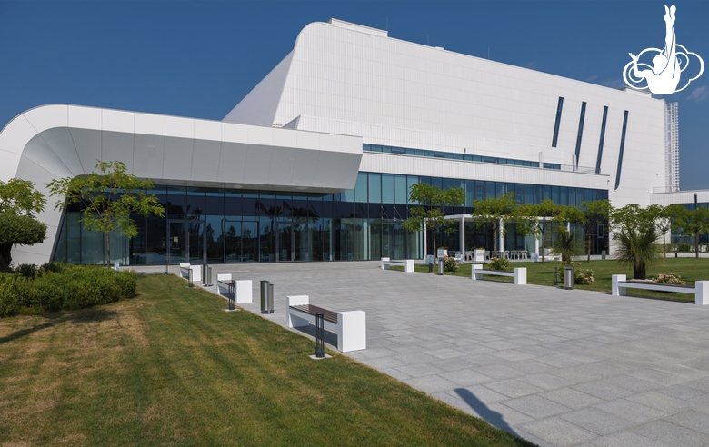 Вид на здание Академии