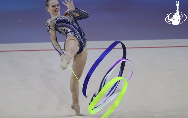 Упражнение с лентой. Анна Каменщикова (Белоруссия)