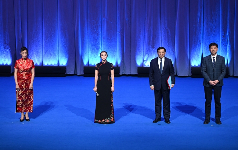 15 декабря 2023 года. Олимпийская чемпионка Алина Кабаева на церемонии открытия турнира