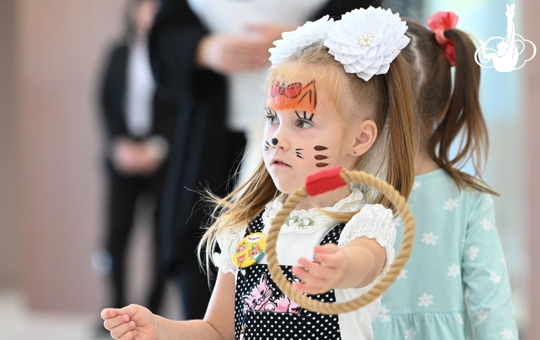 Гостья Академии Дня открытых дверей в интерактивной зоне