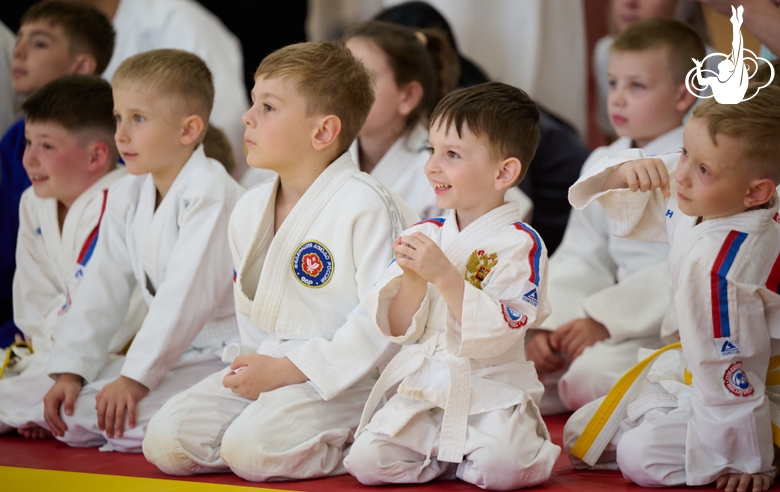 Юные участники фестиваля дзюдо
