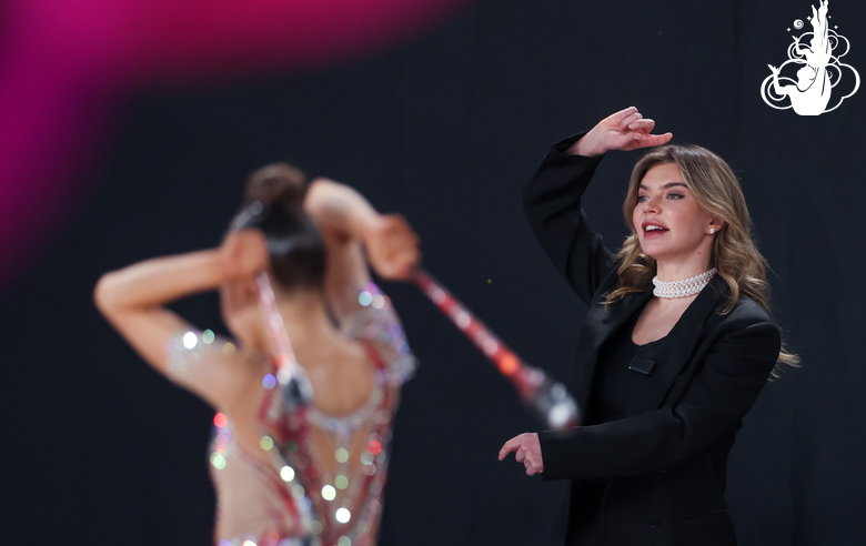 Олимпийская чемпионка Алина Кабаева — во второй соревновательный день «Кубка сильнейших» в Москве