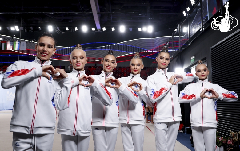 Групповички Академии