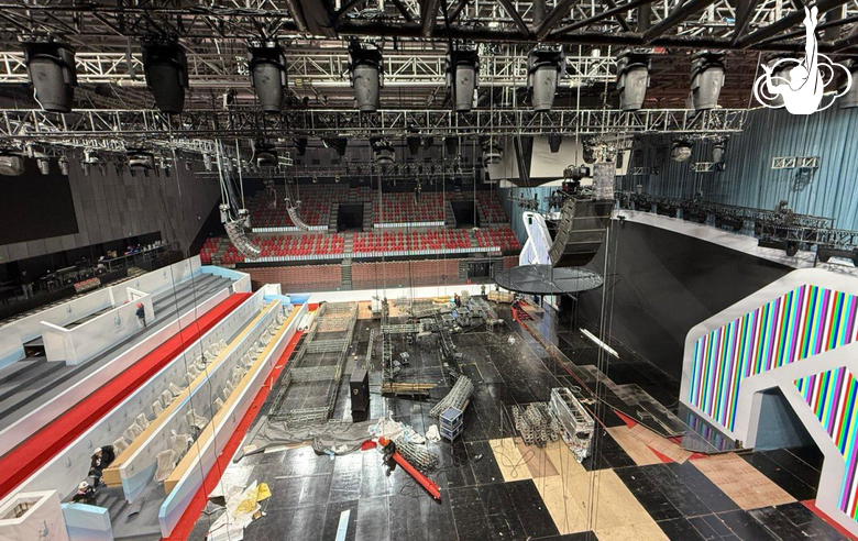 В спорткомплексе «Шоуган» в Пекине начался монтаж площадки к «Кубку "Небесная грация"» и Beijing Top Open — 2025