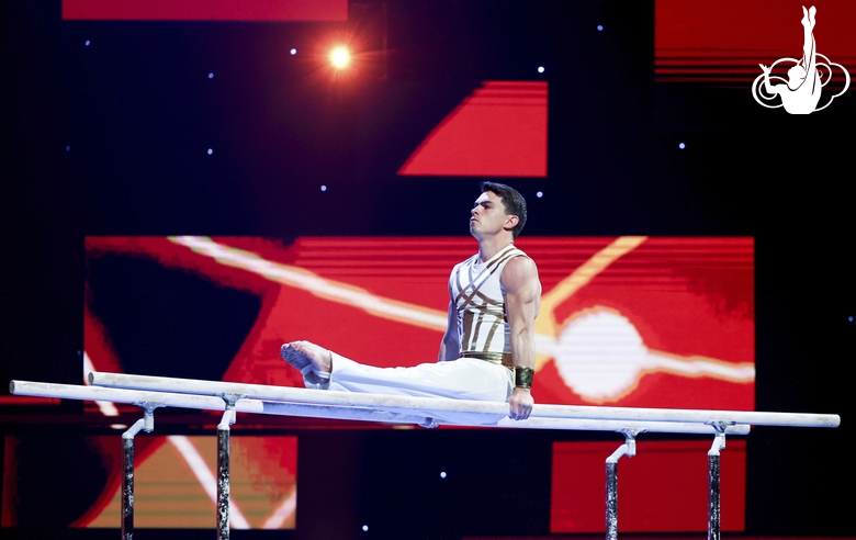 Олимпийский чемпион Артур Далалоян в номере «Герои спорта»