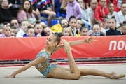 Мирослава Монина во время упражнения без предмета